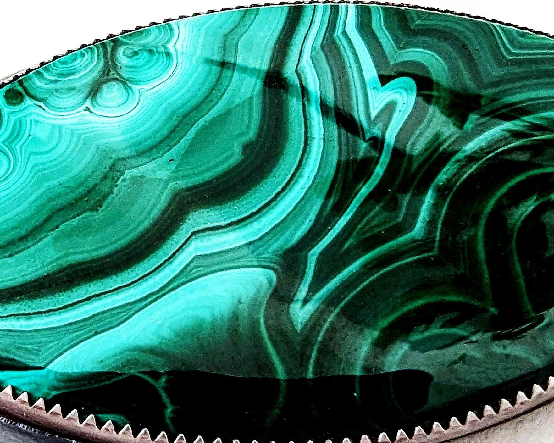 Malachite Stone: Bold Green, Zero Apologies