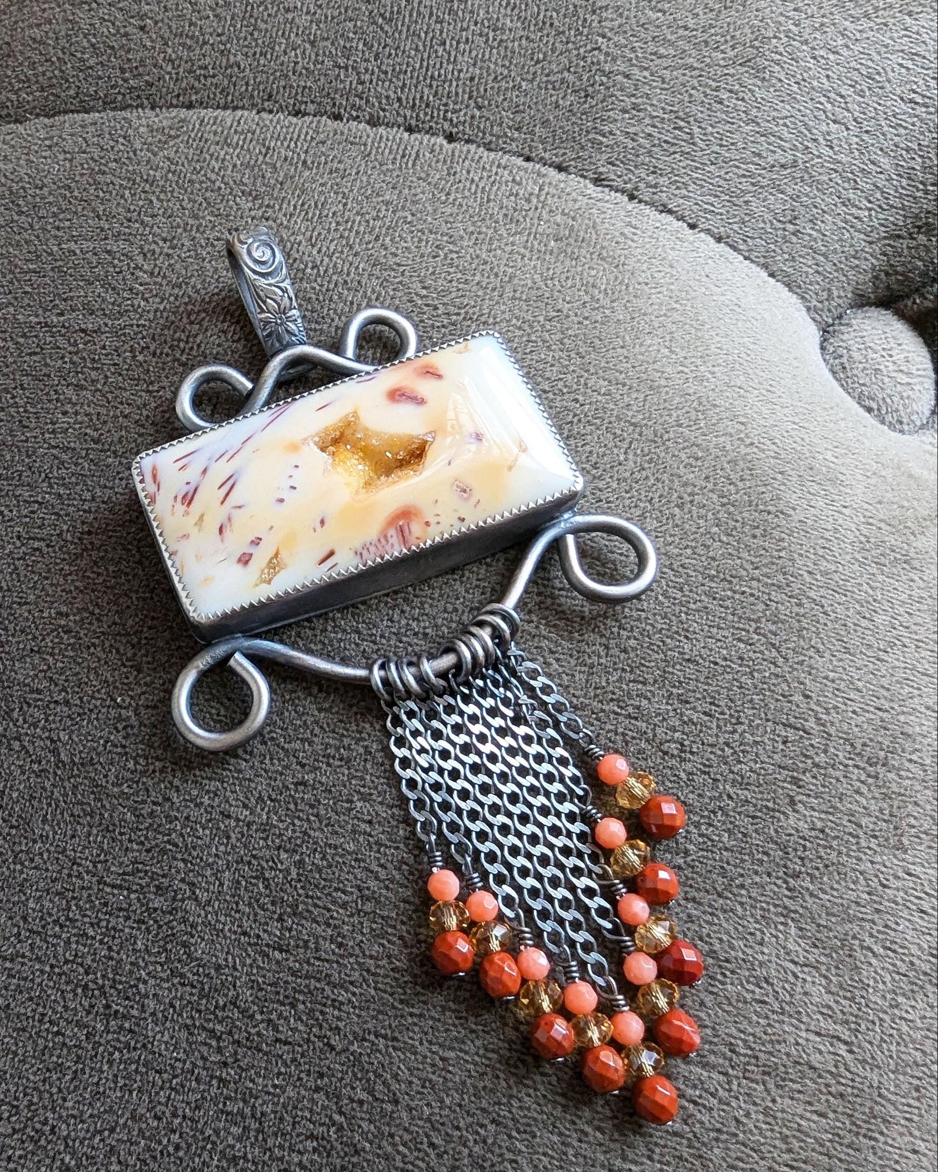 Warm golden druzy agate necklace in oxidized sterling silver close up