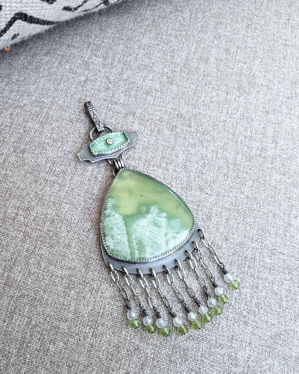 Vintage 1960s mint glass and rhinestone bail on green gemstone pendant