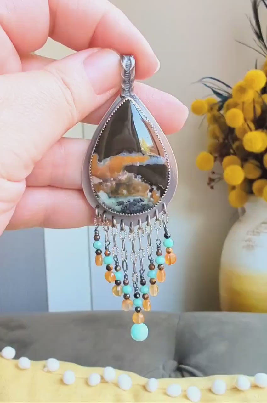 Video of earthy pendant by Rebellenhaus