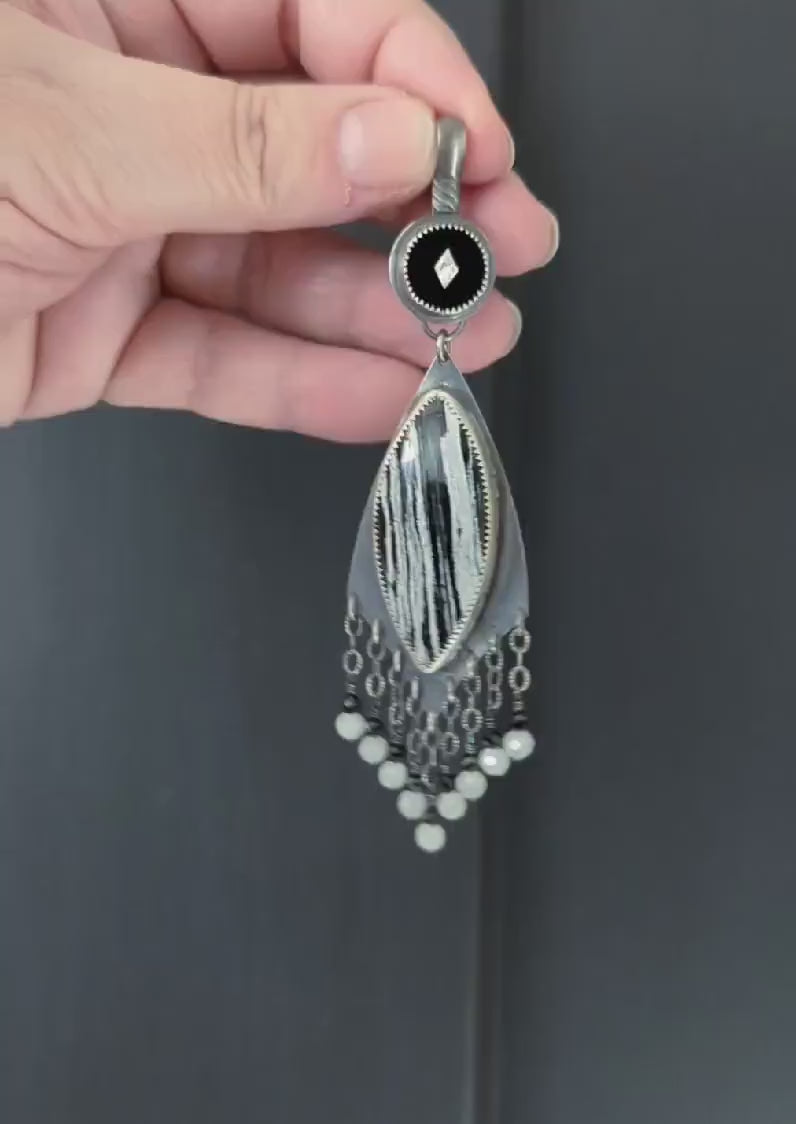 Video of collector gemstone pendant featuring jasper and spinel contrast